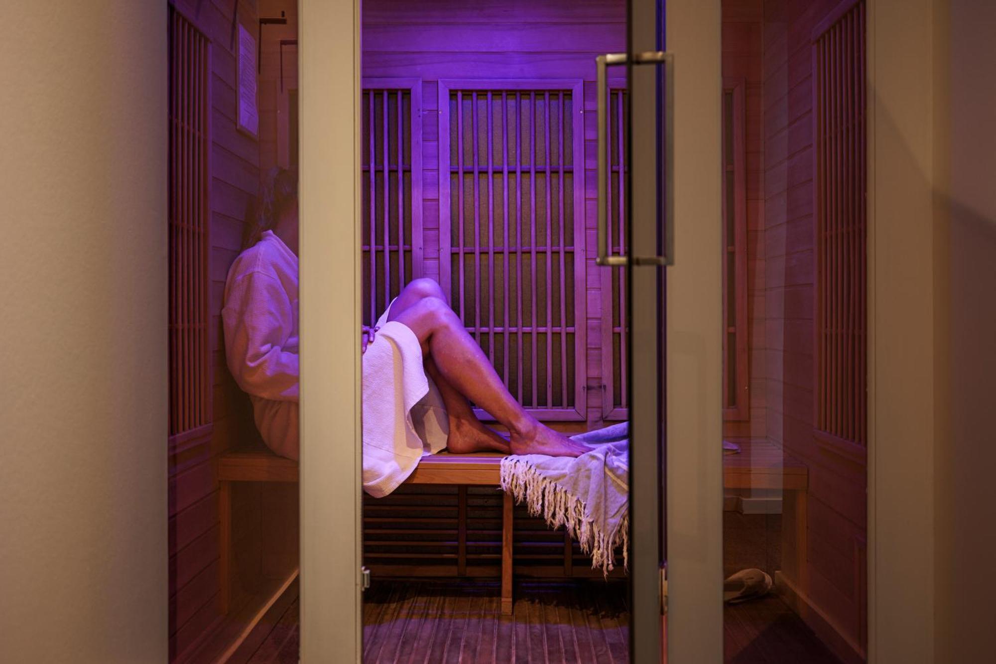 Griffen Spa Hotel Ronne Bagian luar foto